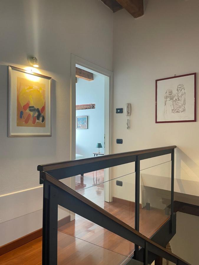 Вилла Loft Ponte Pietra Верона Экстерьер фото